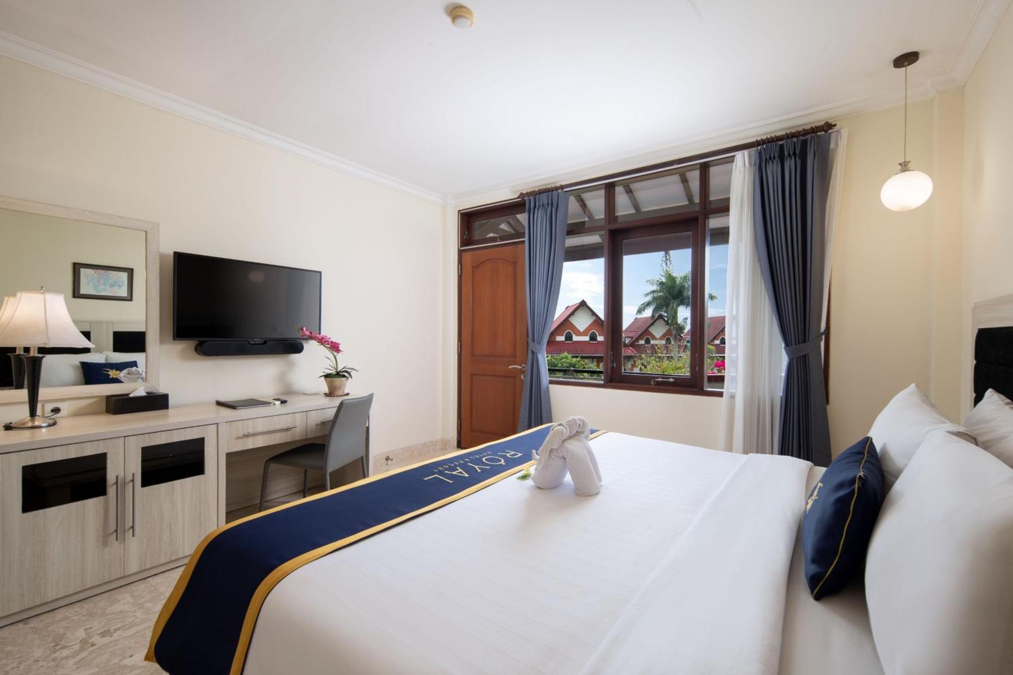 Royal Hotel And Villa Batu Batu  Εξωτερικό φωτογραφία
