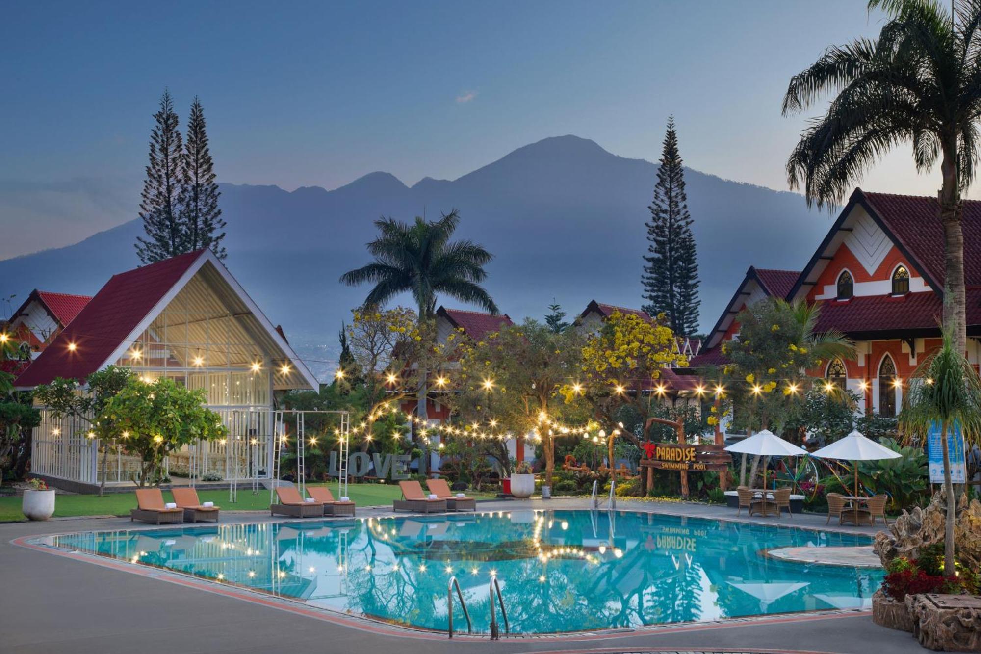 Royal Hotel And Villa Batu Batu  Εξωτερικό φωτογραφία