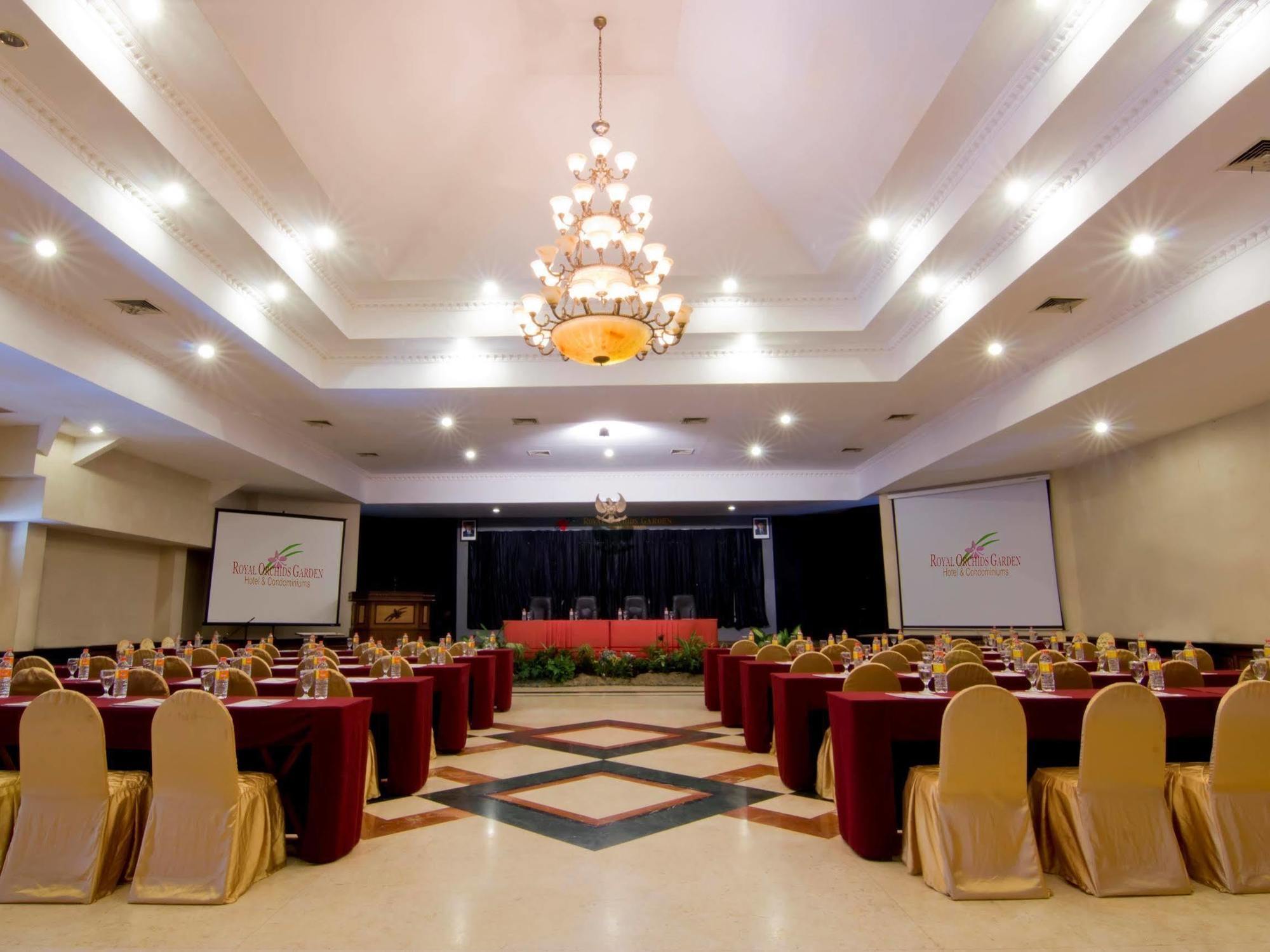 Royal Hotel And Villa Batu Batu  Εξωτερικό φωτογραφία